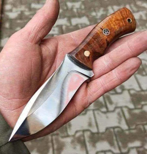 Handcrafted Walnut Skinner Knife